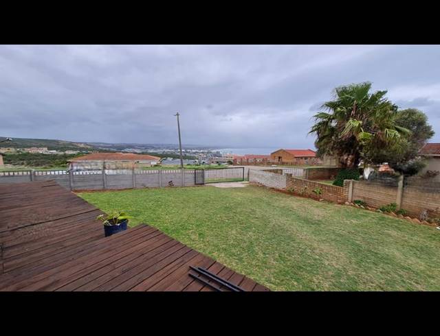6 BEDROOM HOUSE FOR SALE IN MOSSEL BAY EXT 26